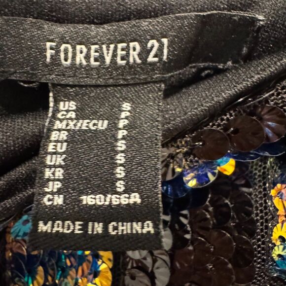 Forever 21 Iridescent Sequin Mini Skirt size Small - Picture 3 of 5